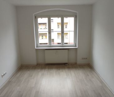 Freundlich helle 2-Raum-Wohnung für junge Pärchen - Photo 2