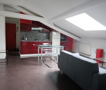 Appartement RUE PIERRE BROSSOLETTE - Photo 2