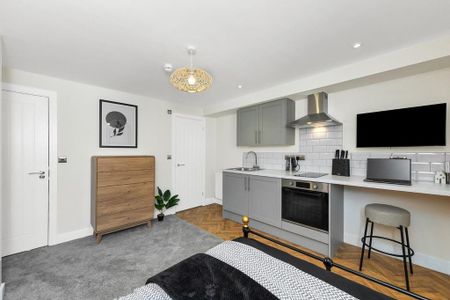 6 bedroom house to rent - Photo 3