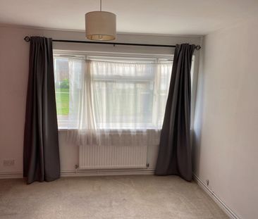 2 Bed Maisonette, Chester Street, RG30 - Photo 3