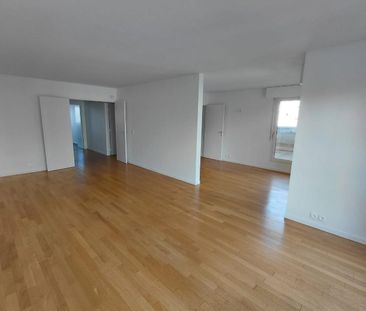location Appartement T5 DE 126m² À PARIS - Photo 3