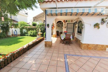 3 room luxury Villa for rent in Orihuela, Spain - Photo 4