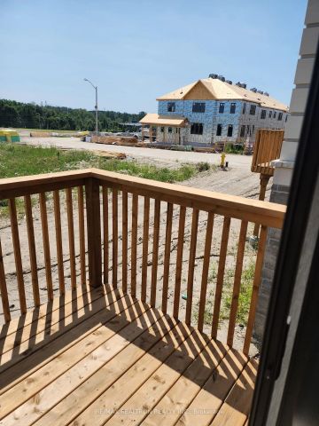 Detached Home For Lease | E9056430 - Photo 3