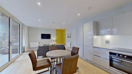 2 bedroom flat to rent - Photo 5