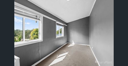 This pretty 2 bedroom home has all the comforts you need. - Photo 4