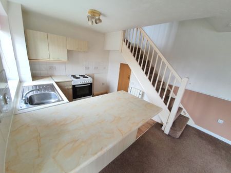 Railton Jones Close, Bristol, Stoke Gifford - Photo 4