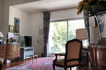 Maison bourgeoise de 162 m2 avec jardin, garage et grande ca - Photo 2