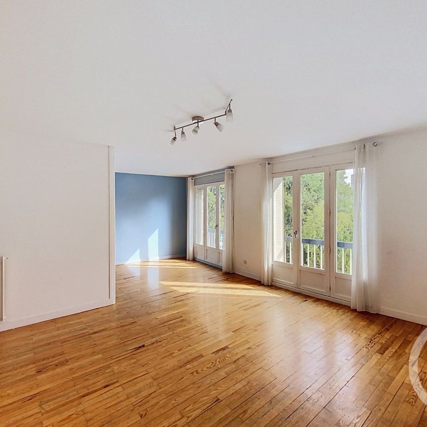 Location Appartement 3 pièces 79m² BEAUMONT 63110 - Photo 1
