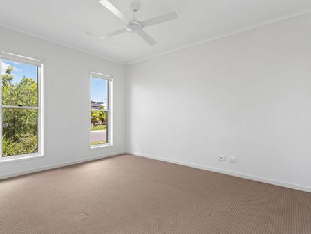 Spacious Family Home in a Prime Ripley Location - Photo 2