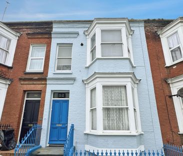 1 bedroom flat to rent - Photo 5