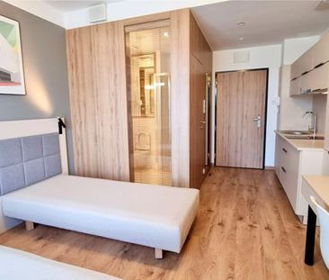 Unit with hotel-standard amenities - Photo 3