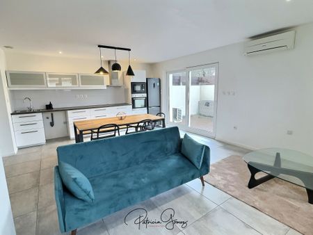 Location Maison 3 pièces 85m² VALDURENQUE 81090 - Photo 2