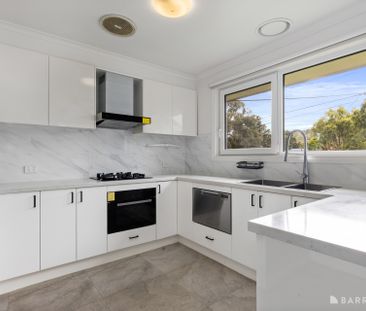 Renovated Two-Bedroom Living in a Prime Ringwood Location (Water Us... - Photo 5