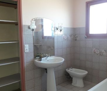 Location Maison 4 pièces 104m² BRIATEXTE 81390 - Photo 2