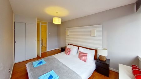 2 bedroom apartment to rent - Photo 2