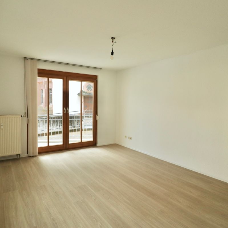 Moderne 2-Zimmer Wohnung mit Terrasse im Herzen von Schönau! - Foto 1