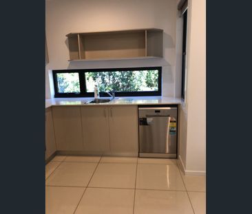 STUDENT ACCOMMODATION - 200m Walk to UQ St Lucia - Photo 6