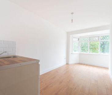 5 bedroom semi-detached house to rent - Photo 1