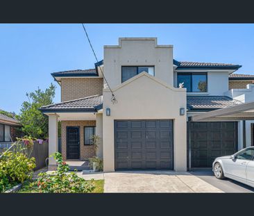 13 Rex Road, Georges Hall, NSW 2198 - Photo 6