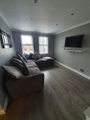 Apt 4,13 Helgor Park Mews, Belfast BT4 2GX - Photo 5