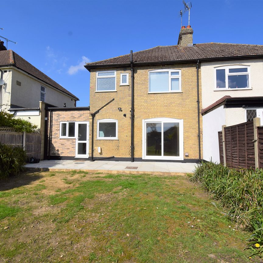 Oliver Road, Shenfield, Brentwood, Essex, CM15 8QD - Photo 1