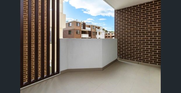 Understated Style - Photo 1