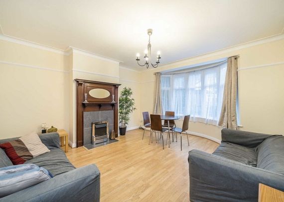 Eatonville Road, SW17 7SH, London - Photo 1