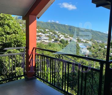 Location Maison 5 pièces 140m² ST DENIS 97400 - Photo 6