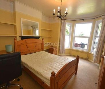 Palmer Park Avenue, University, Reading, Berkshire, RG6 - Photo 5