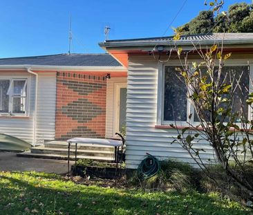 Three Bedroom Home Paraparaumu - Photo 5