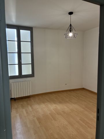 Location Appartement 3 pièces 55m² ANGOULEME 16000 - Photo 3