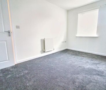 4 bedroom semi-detached house to rent - Photo 1