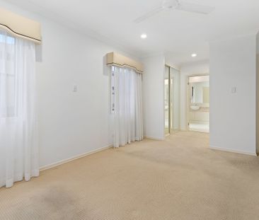 532 Oyster Cove Promenade, Helensvale. - Photo 4