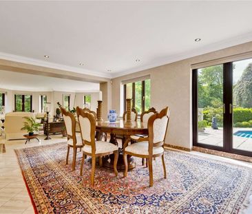 A sophisticated family residence located in the sought after St. Ge... - Photo 3