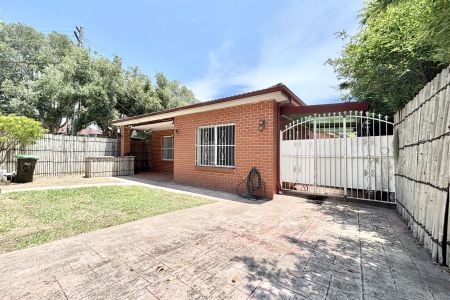 Modern Living in a Prime Homebush West Location - Photo 5