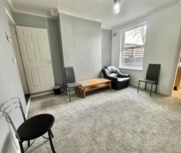 Hucknall Lane, Nottingham - Photo 1