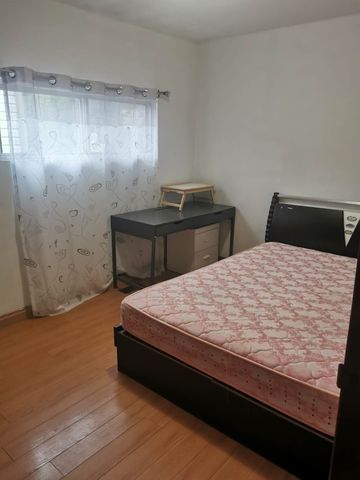 For Lease - 137A MARKHAM Street Unit# 2nd FL Two BRs, Toronto, Ontario - Photo 5