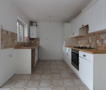 3 bedroom end of terrace house to rent - Photo 1