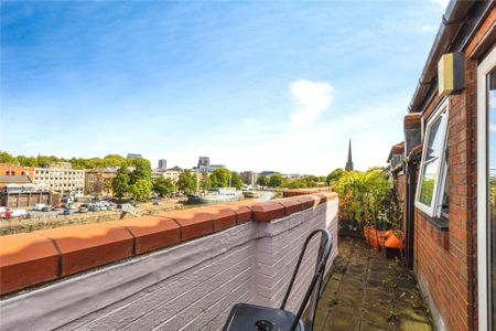 3 bedroom apartment to rent - Photo 5