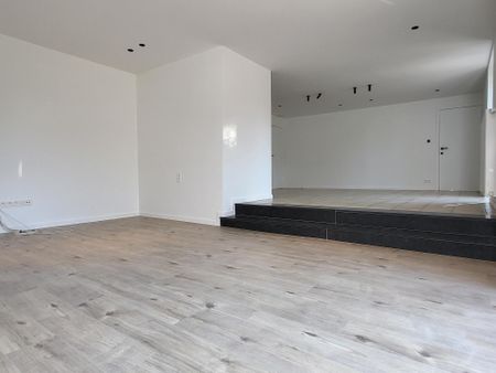 Prachtige moderne woning met bewoonbare oppervlakte van 166m² op 1209m² met zonnige tuin en garage. - Foto 4