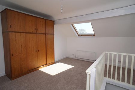 3 bedroom House To Let - Photo 4