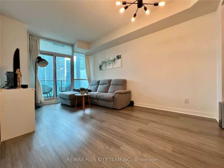 For Lease - 33 Bay Street Unit# 2501, Toronto, Ontario - Photo 3