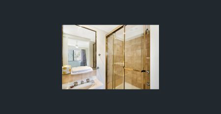 Tropical Oasis in Long Jetty - 1-Bedroom Apartment with Saltwater Rock Pool & Balcony - Photo 5