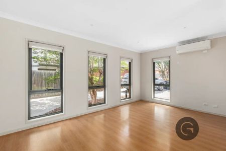 “Perfect Location” - Photo 4