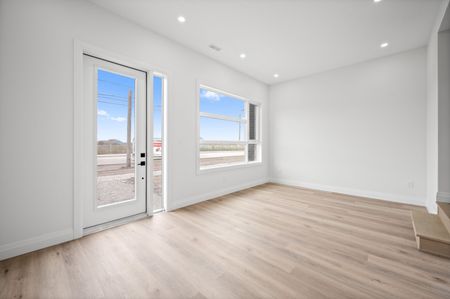 For Lease - 73 Warren Trail, Welland, Ontario - Photo 4