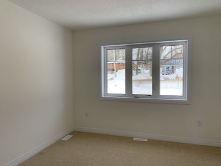 For Lease - 548 Hudson Crescent, Midland, Ontario - Photo 3