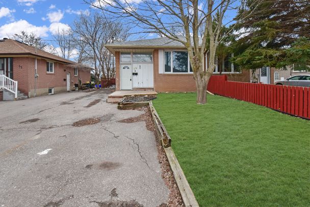 For Lease - 49 Longford Drive Unit# Bsmt, Newmarket, Ontario - Photo 1