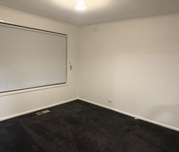 Immaculate home with all the amenities - Photo 5