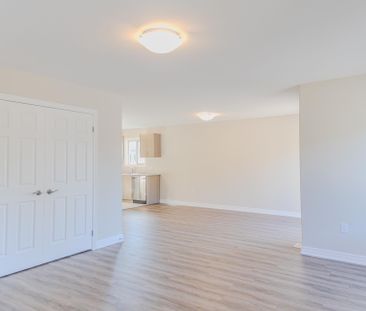 For Lease - 22 Willson Drive, Thorold, Ontario - Photo 3