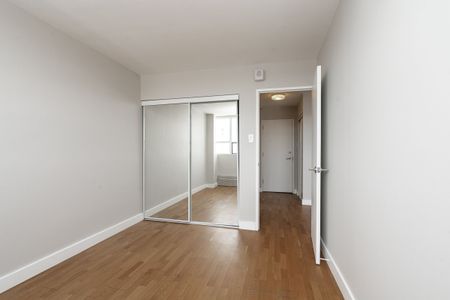 730 St Clarens Avenue - Photo 5